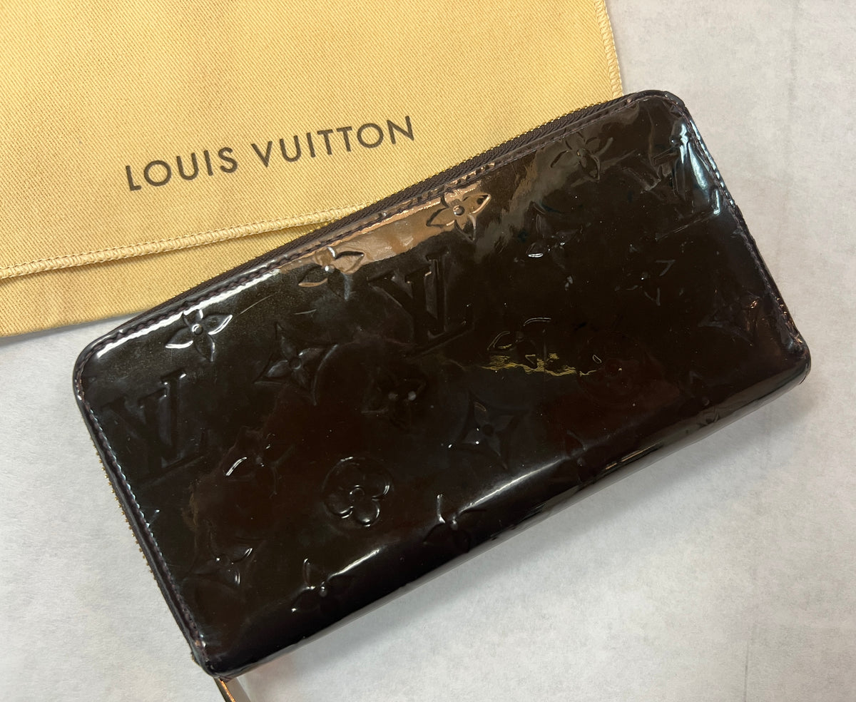 Louis Vuitton, Bags, Authentic Louis Vuitton Wallet Zippy Zip Around  Vernis Date Code Sp39
