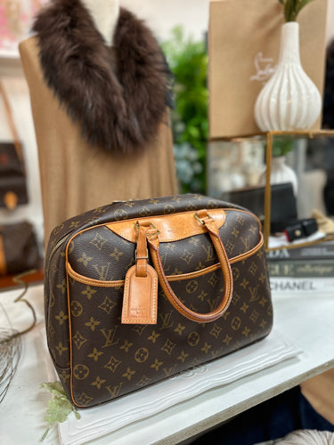 Louis Vuitton, Bags, Authentic Deauville Louis Vuitton Bag