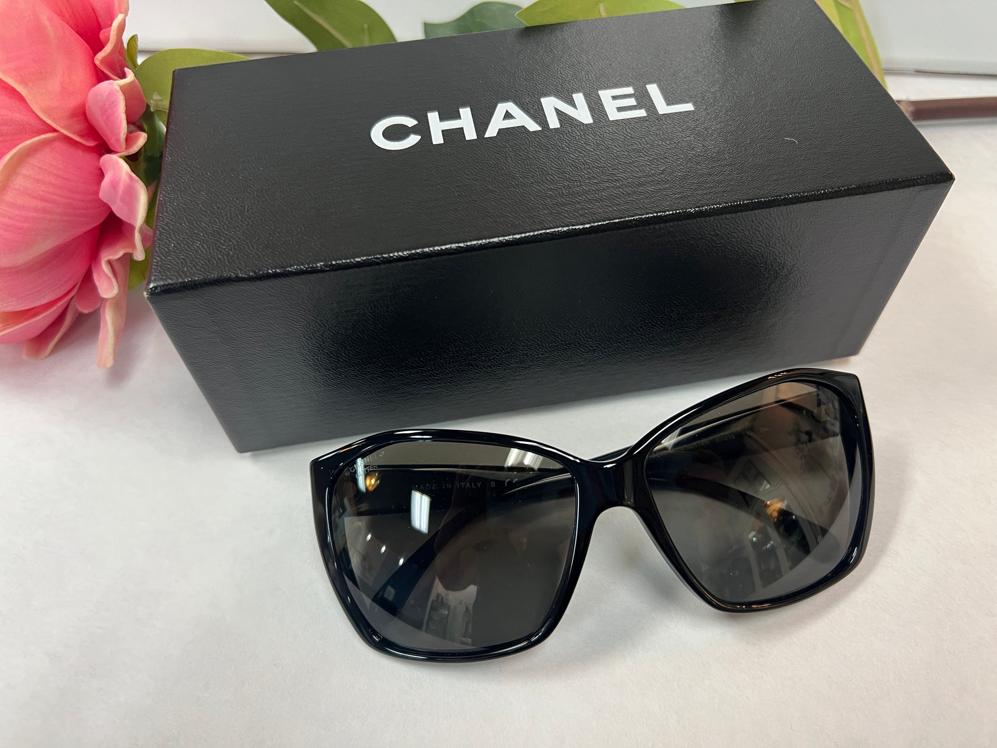 Louis Vuitton Sunglasses Hard Case Glasses Black Glasses 