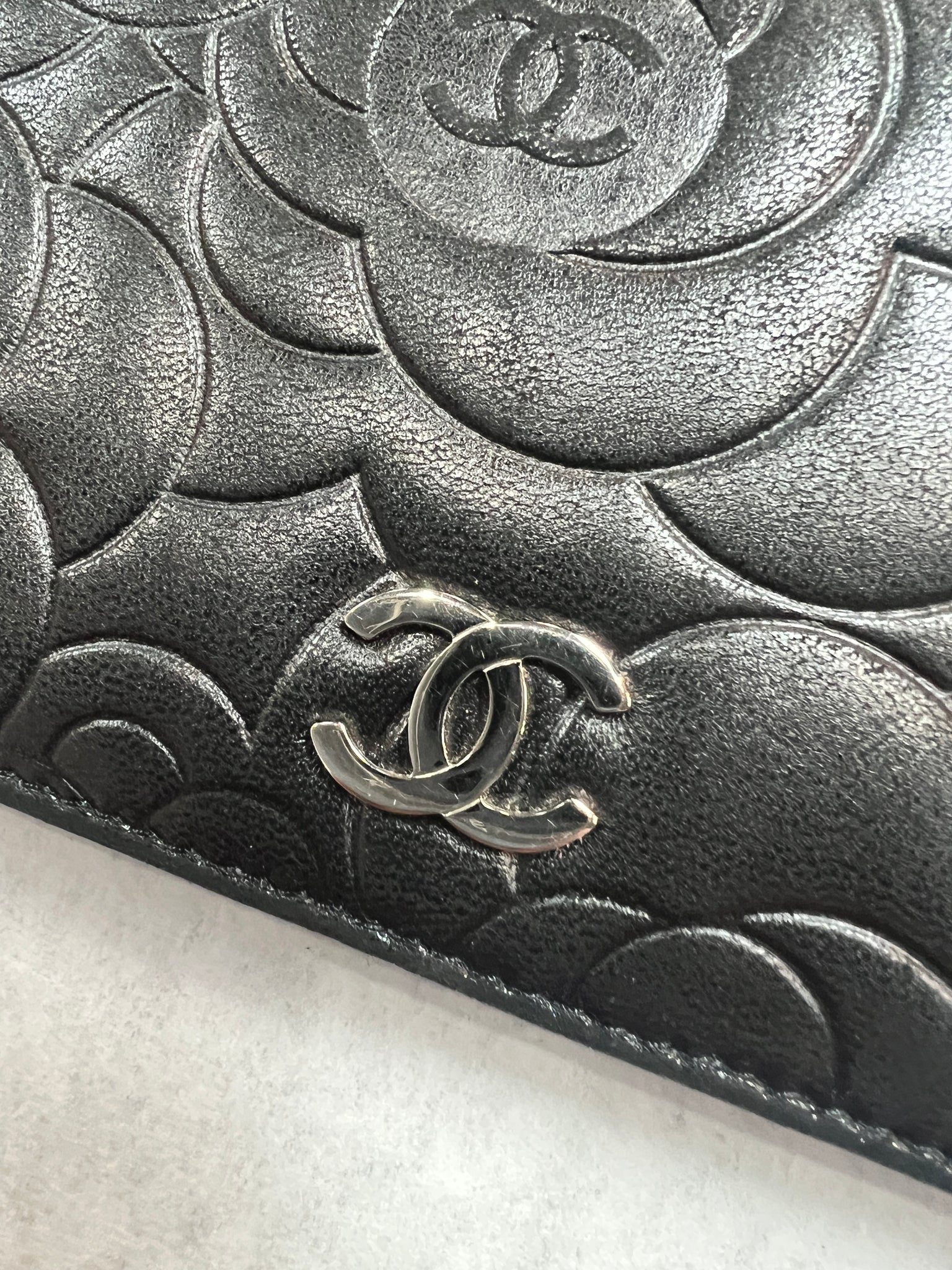 Chanel Camellia CC Logo Caviar Zip Wallet CC-W1009P-0007 – MISLUX