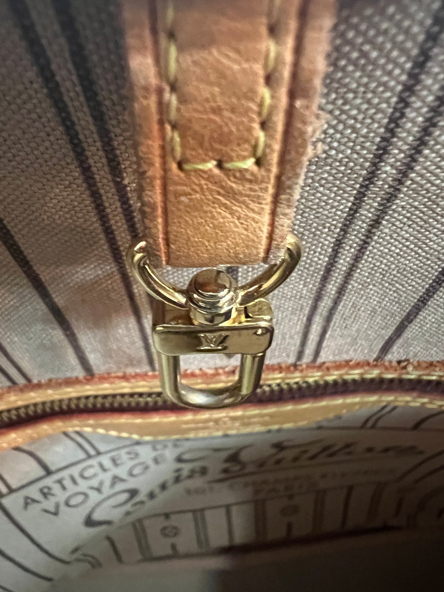 AUTHENTIC Louis Vuitton Neverfull Monogram MM PREOWNED (WBA338) – Jj's  Closet, LLC