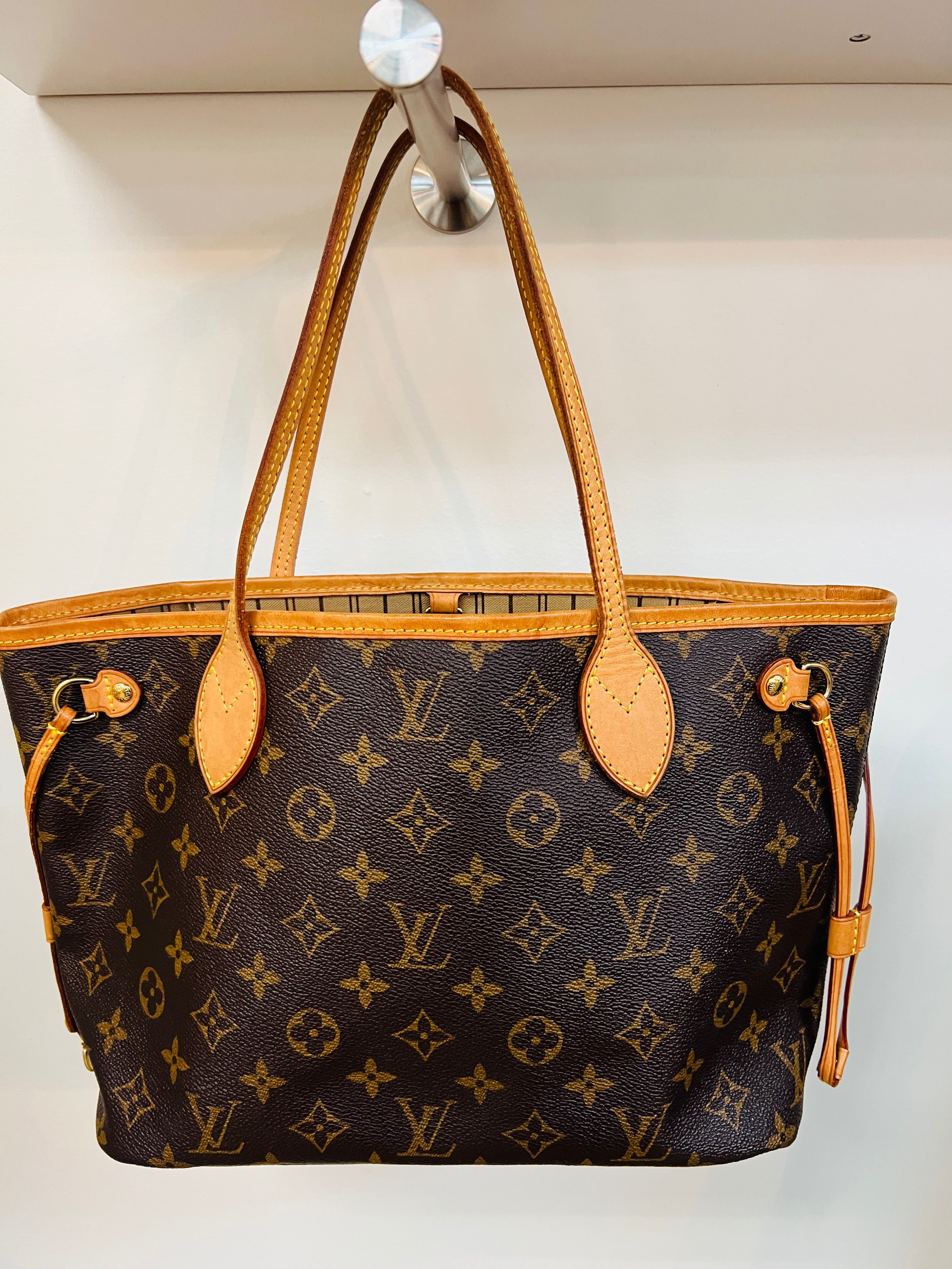 Authentic Louis Vuitton Neverfull Pm With Receipt for Sale in