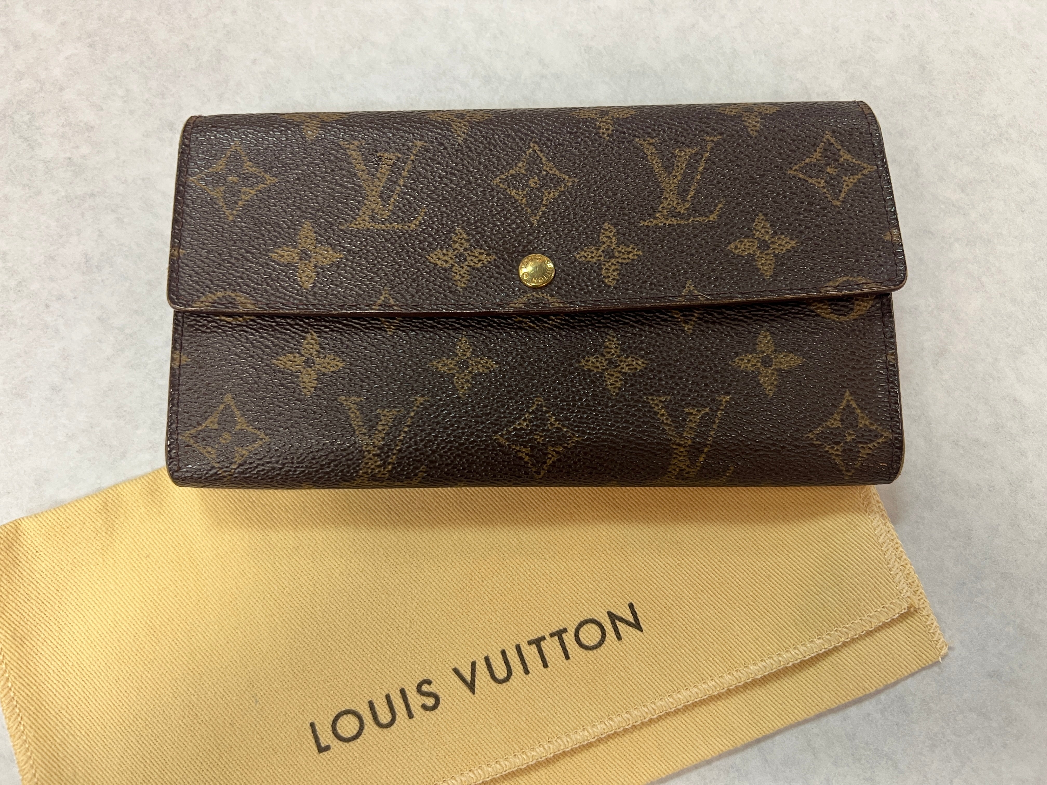 Authentic Louis Vuitton Wallet Long Portefeiulle Sarah Bifold Brown  Monogram Vin