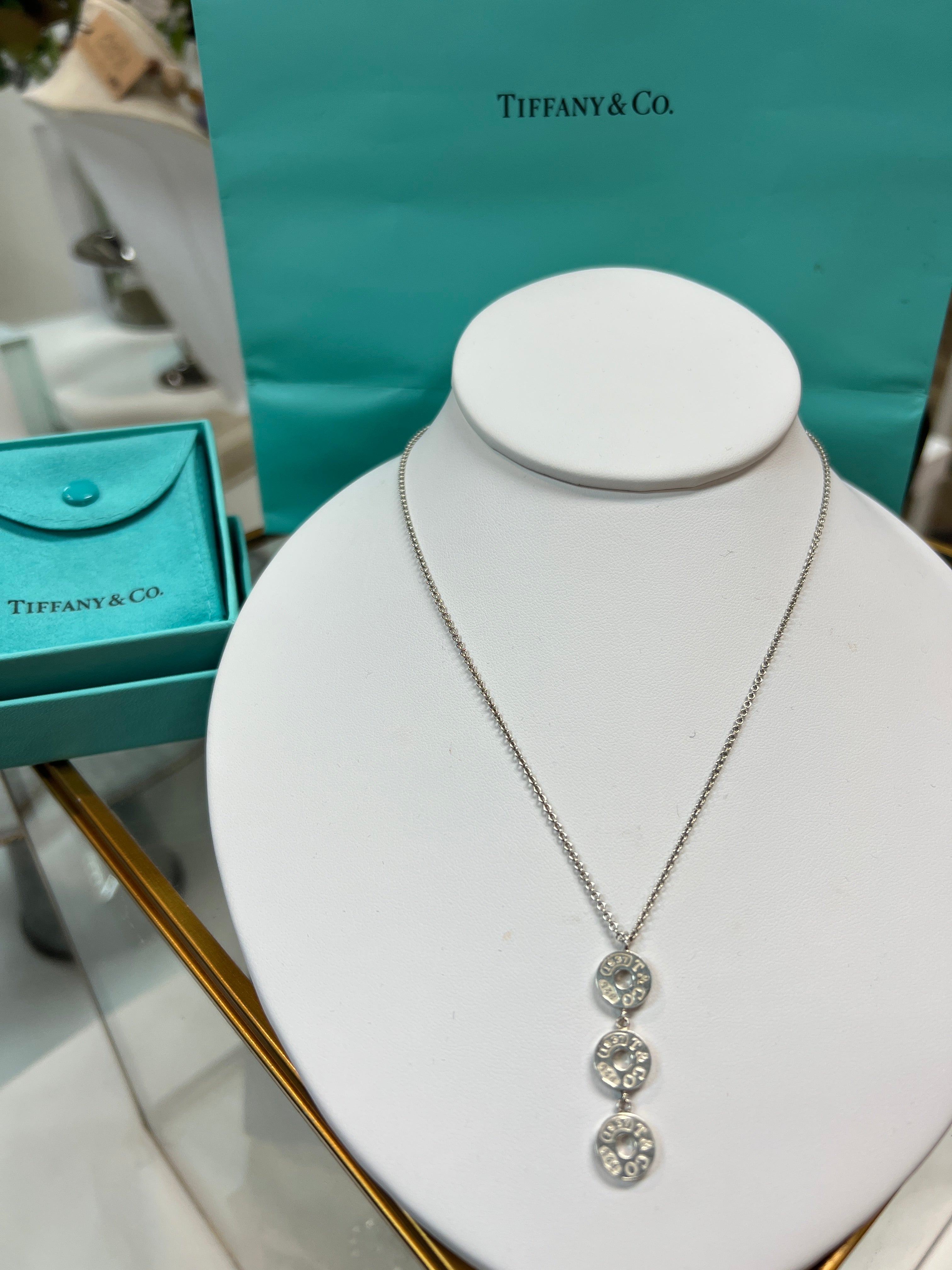 Tiffany & purchases Co. Three Disc Drop Pendant Necklace